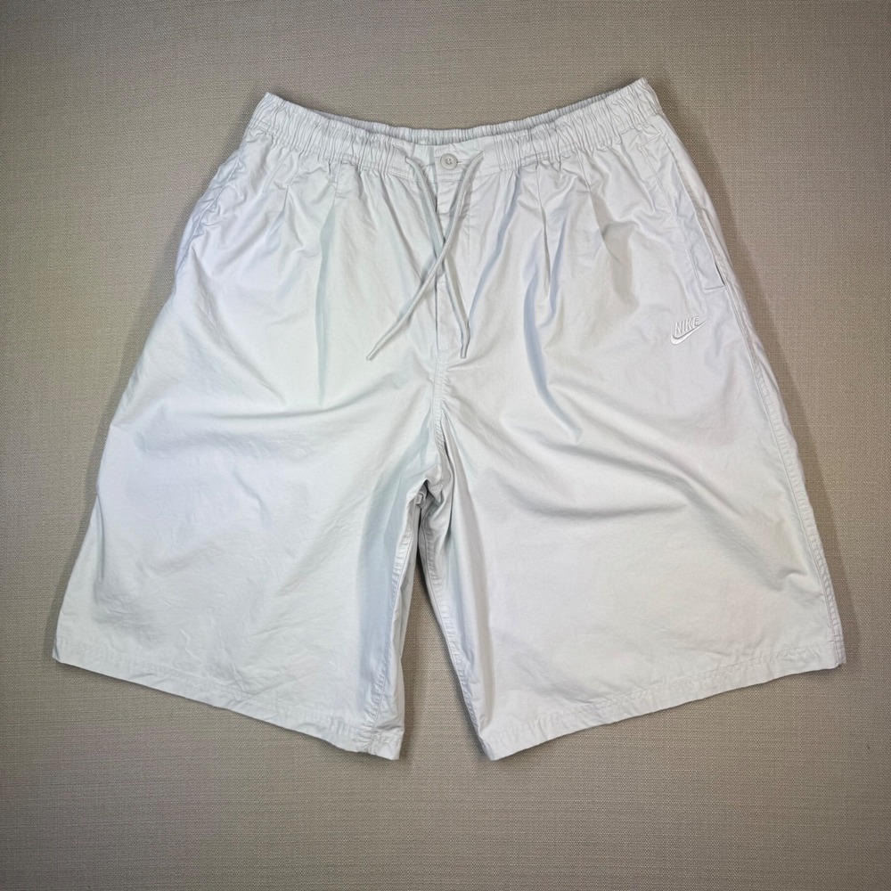 Nike Mens Oversized Fit Below Knee Shorts White Gray Size Large